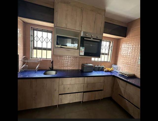 3 BEDROOM HOUSE FOR SALE IN CLAYVILLE